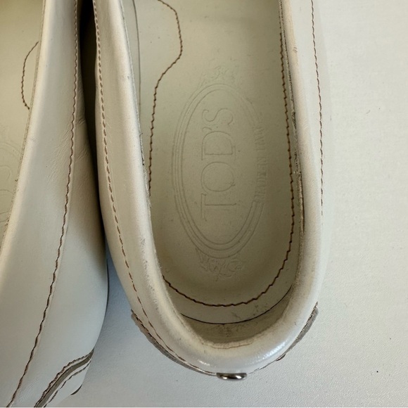 TODS cream woamas flats - Picture 3 of 9
